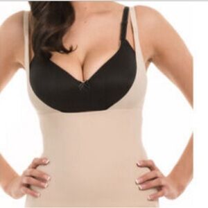 Maidenform Shaper Bodysuit Open Bust Lift Slimming Flattering Shapewear OnePiece